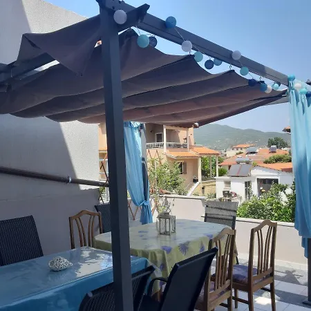 アパート Soula's Sunshine Big ネア・カルヴァリ